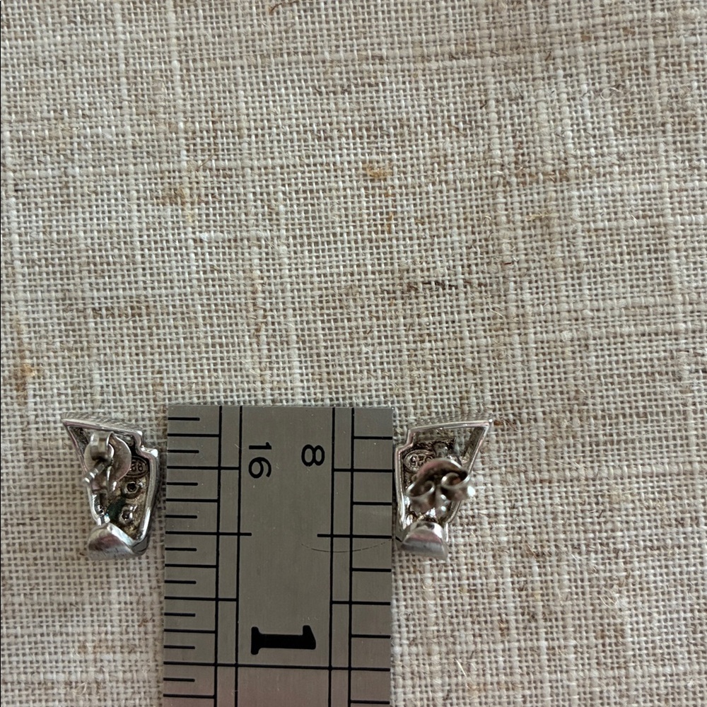 Elegant Silver 925 Necklace and Stud Earring Set
Clear Rhinestone - Picture 10 of 10